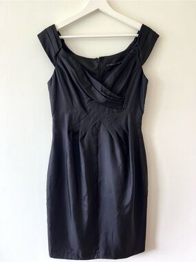 Black Halo Pin-Tuck Off Shoulder Dress Black Silk Size 8